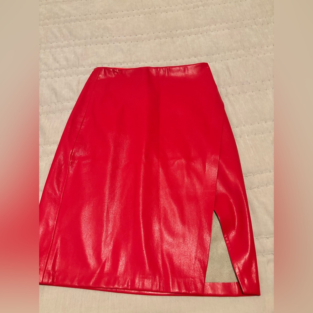 Alice + Olivia Vibrant Red Pencil Skirt